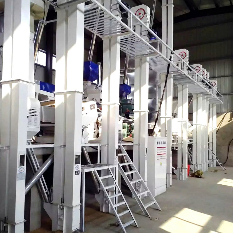 河南平頂山30噸大米成套加工設(shè)備安裝完畢