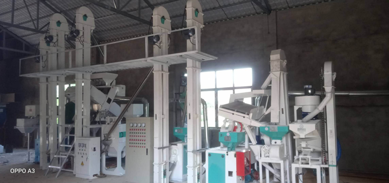 吉林長春NZJ15型大米小米成套加工設備安裝調試完畢